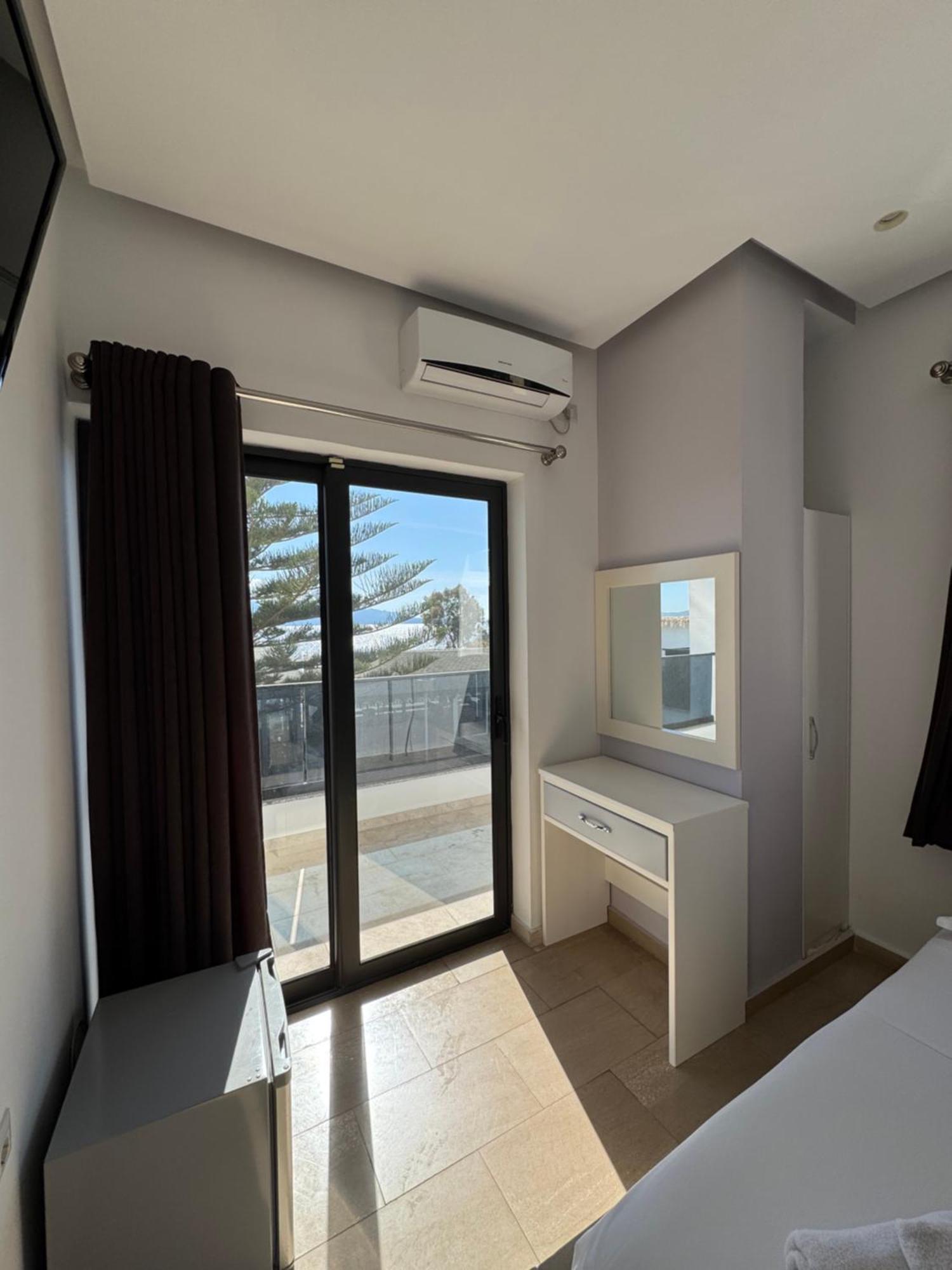 N'det Hotel *